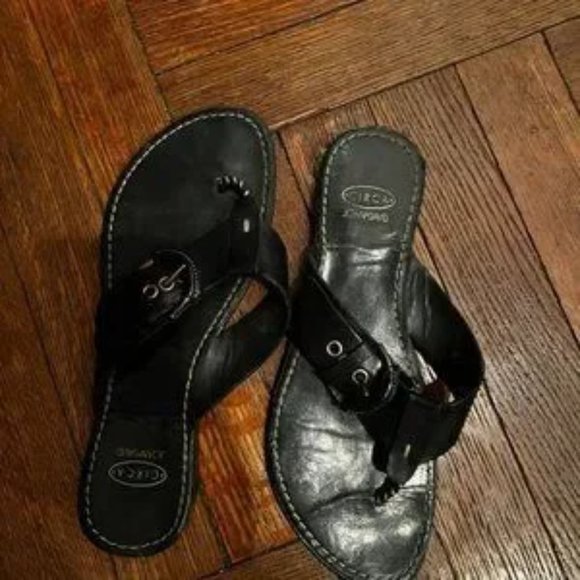 Black Sandals Joan & David Circa Black Sandals Size 8 - Previously Worn - Picture 6 of 6